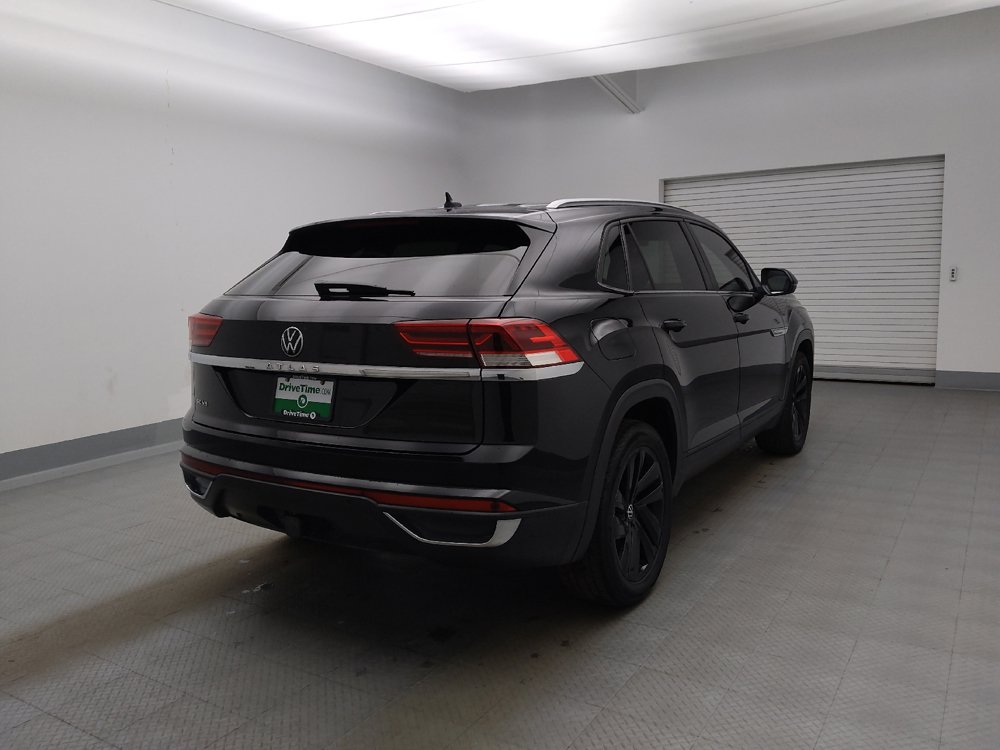 Used 2022 Volkswagen Atlas Cross Sport SE FWD image 9