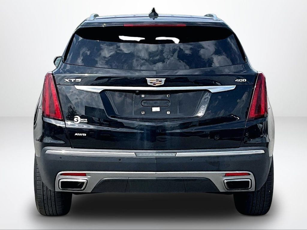Used 2021 Cadillac XT5 Premium Luxury AWD/4WD image 4
