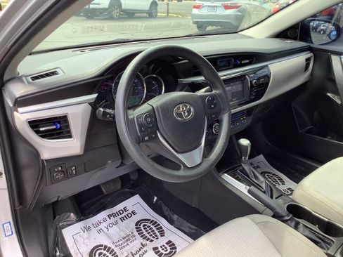 Used 2016 Toyota Corolla LE FWD image 25