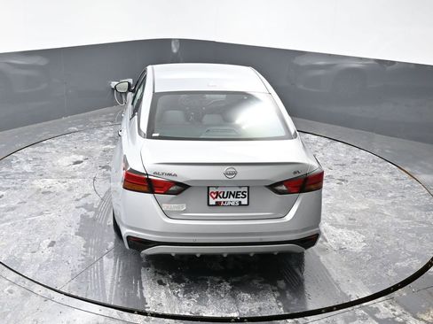 Used 2024 Nissan Altima 2.5 SV image 47