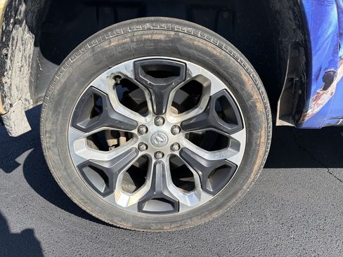 Used 2022 RAM 1500 Limited w/ Body Color Bumper Group AWD/4WD image 13