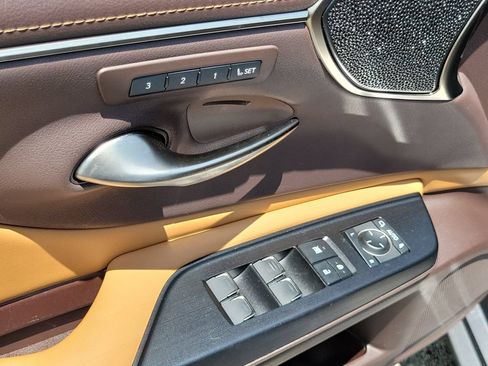 Used 2021 Lexus ES 350 Ultra Luxury FWD image 28