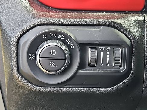 Used 2022 Jeep Gladiator Rubicon w/ Trailer Tow Package AWD/4WD image 25