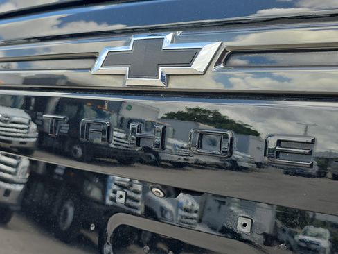 Used 2022 Chevrolet Tahoe RST w/ Luxury Package RWD image 9