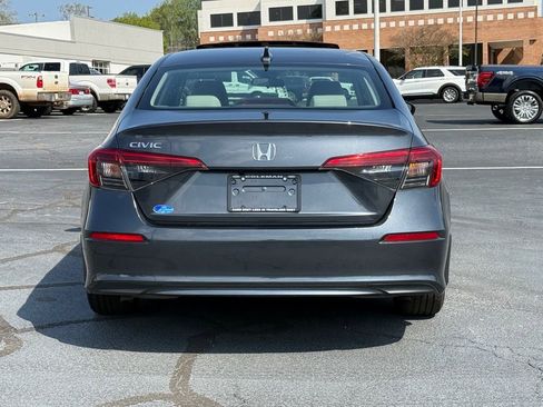 Used 2024 Honda Civic EX image 5