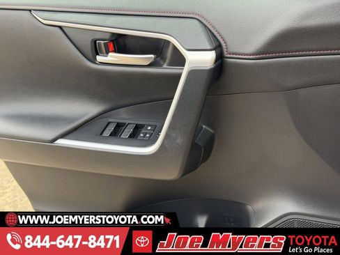 Used 2025 Toyota RAV4 XSE image 26