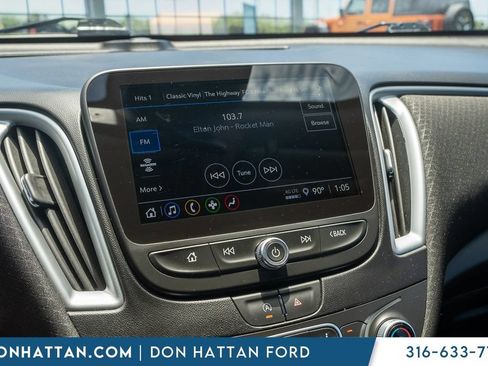 Used 2023 Chevrolet Malibu LT w/ Driver Confidence Package FWD image 9