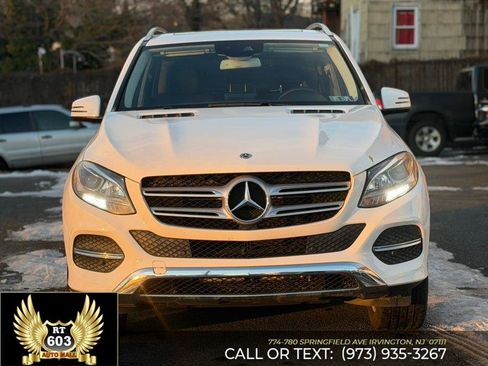 Used 2017 Mercedes-Benz GLE 350 GLE 350 4MATIC SUV w/ Premium 1 Package image 2