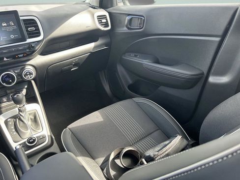 New 2026 Hyundai Venue SEL FWD image 17