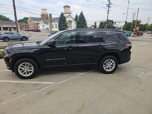 Certified 2025 Jeep Grand Cherokee L Laredo w/ Luxury Tech Group I AWD/4WD image 10