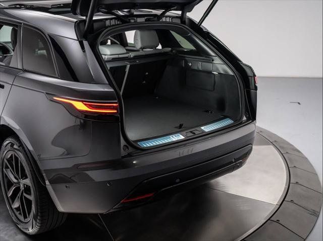 New 2026 Land Rover Range Rover Velar S AWD/4WD image 31