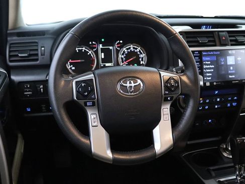 Used 2022 Toyota 4Runner Limited AWD/4WD image 12
