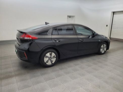 Used 2018 Hyundai Ioniq Blue FWD image 10