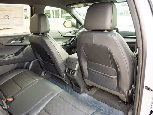 New 2026 Chevrolet Equinox LT w/ Convenience Package II image 22