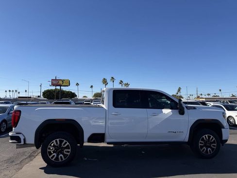 Used 2021 GMC Sierra 2500 AT4 w/ AT4 Premium Plus Package image 14
