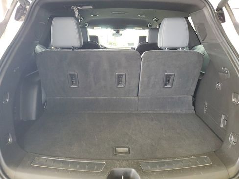 Used 2024 Buick Enclave Premium image 29