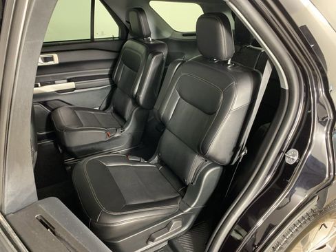 Used 2023 Ford Explorer Limited w/ Equipment Group 301A image 34