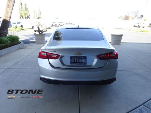 Used 2018 Chevrolet Malibu LT FWD image 7