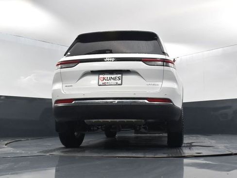 New 2025 Jeep Grand Cherokee Laredo w/ MOPAR Finishing Package image 49