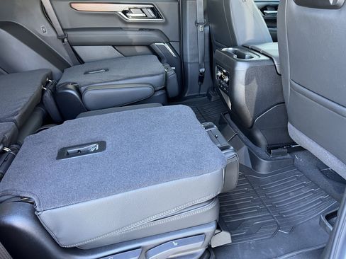 New 2026 GMC Yukon Denali w/ Denali Reserve Package AWD/4WD image 27