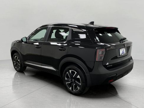 Used 2026 Nissan Kicks SV w/ SV Premium Package AWD/4WD image 7