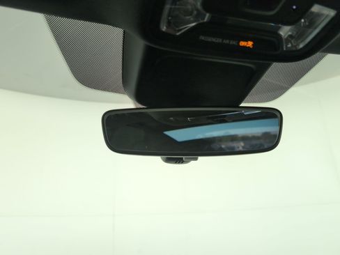 Used 2020 Audi Q3 2.0T Premium w/ Convenience Package image 17