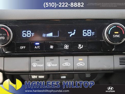 Used 2025 Hyundai Elantra SEL image 22