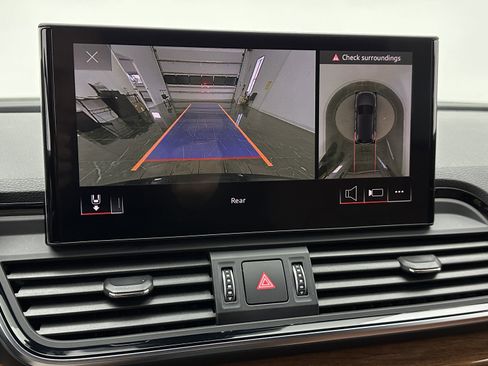 Used 2022 Audi Q5 e Premium Plus w/ Premium Plus Package image 19