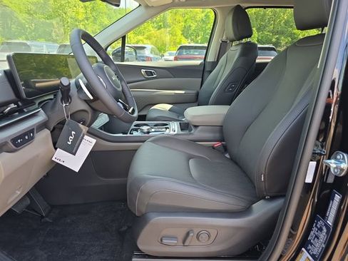 New 2026 Kia Carnival SX FWD image 5