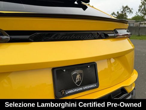 Used 2023 Lamborghini Urus Performante AWD/4WD image 19