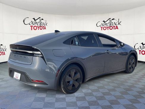 New 2026 Toyota Prius Plug-In Hybrid FWD image 7