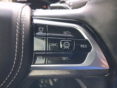 Used 2021 Jeep Grand Cherokee L Overland w/ Advanced Protech Group III AWD/4WD image 18