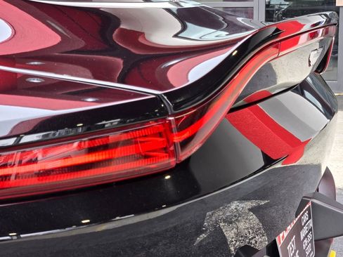 Used 2020 Aston Martin V8 Vantage Base image 10