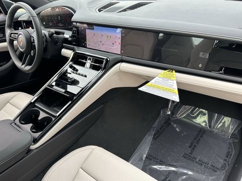 New 2026 Porsche Panamera 4 image 22