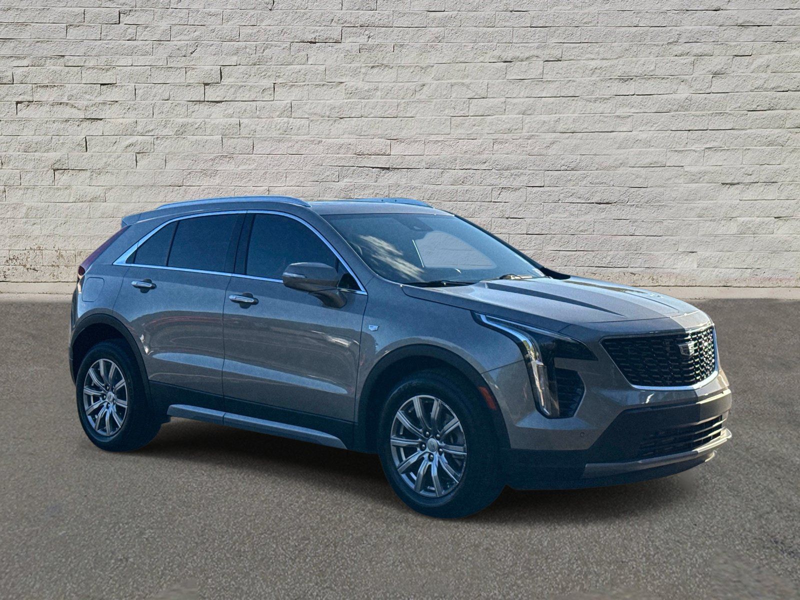 Used 2023 Cadillac XT4 Premium Luxury FWD image 6