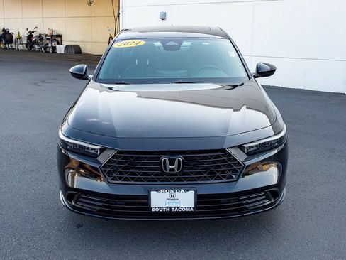 Used 2024 Honda Accord Sport image 4