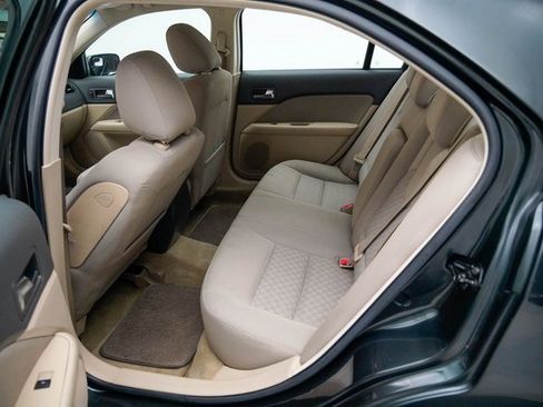 Used 2010 Ford Fusion SE image 24