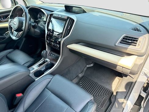 Used 2022 Subaru Ascent Touring AWD/4WD image 32