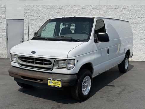Used 2002 Ford E-250 and Econoline 250 RWD image 5