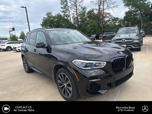 Used 2022 BMW X5 xDrive40i w/ M Sport Package image 1