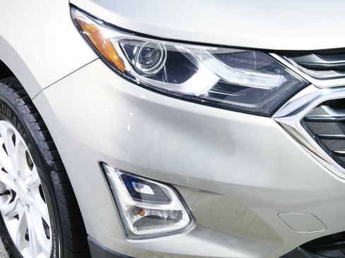 Certified 2019 Chevrolet Equinox LT AWD/4WD image 16