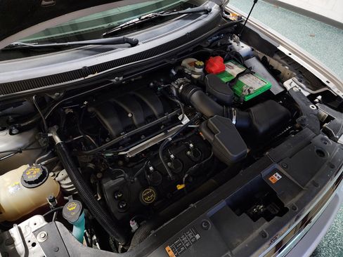 Used 2019 Ford Flex SE image 38