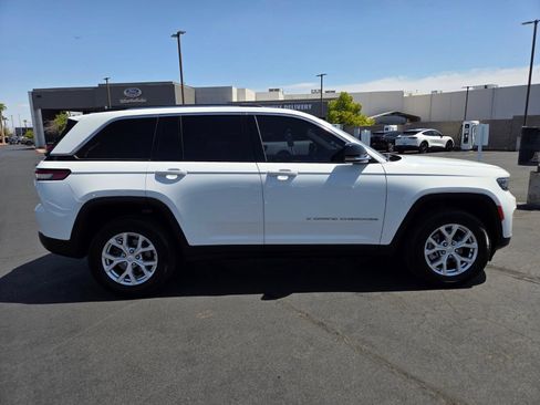 Used 2023 Jeep Grand Cherokee Limited RWD image 7