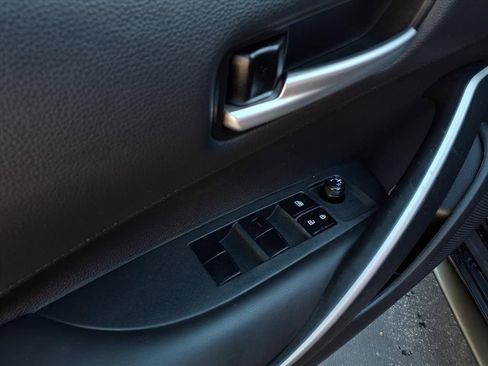 Used 2020 Toyota Corolla SE image 16