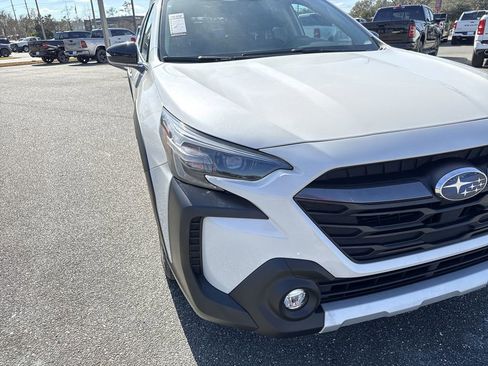 Used 2023 Subaru Outback Limited image 7