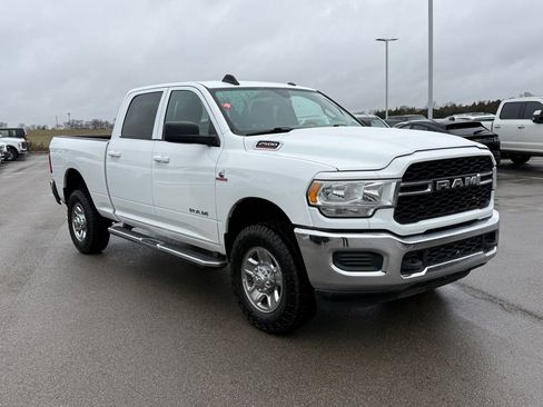 Used 2022 RAM 2500 Tradesman w/ Chrome Appearance Group image 4