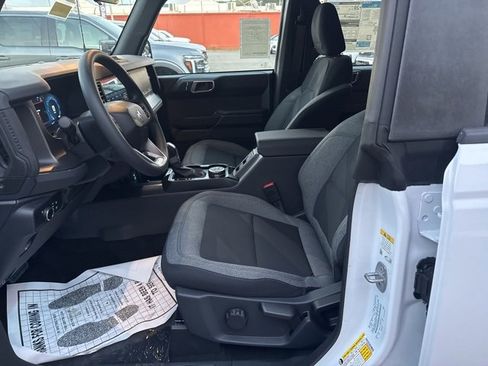 New 2025 Ford Bronco 4-Door image 23