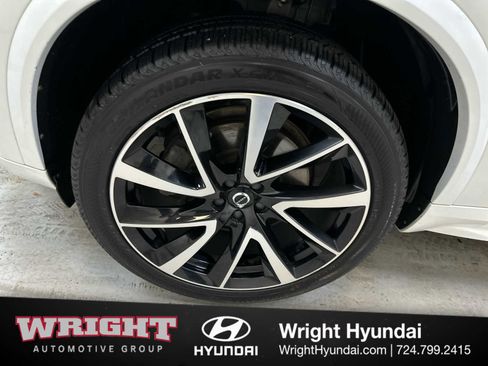 Used 2022 Volvo XC90 T6 Momentum w/ Advanced Package image 8