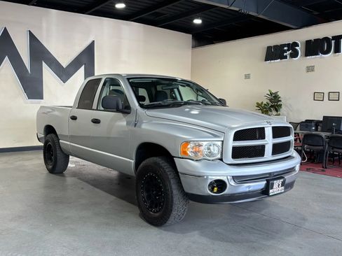 Used 2004 Dodge Ram 1500 Truck SLT w/ Big Horn Quad Cab Value Group image 2