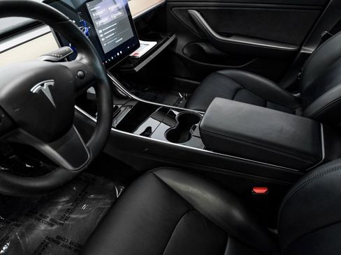 Used 2018 Tesla Model 3 Long Range image 24